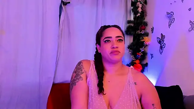 HannaMiillsxh online show from April 6, 2026, 4:30 pm