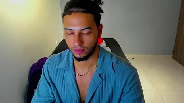 Kris Khalifa69 online show from February 5, 2026, 12:23 pm