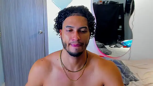 Kris Khalifa69 online show from December 14, 2025, 2:18 am