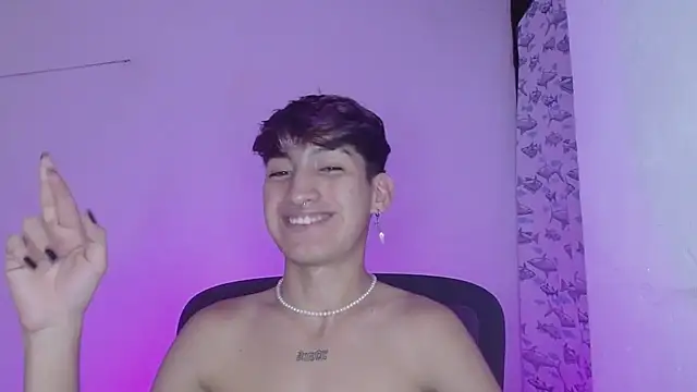 littlextreme online show from February 18, 2025, 1:21 am