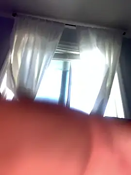 Hugetings online show from March 1, 2026, 3:23 pm