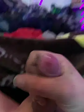 Hugetings online show from February 5, 2026, 3:52 pm