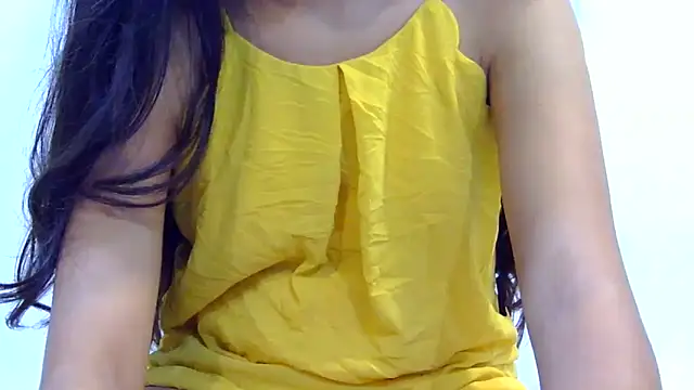doll sawra online show from January 3, 2025, 9:05 pm