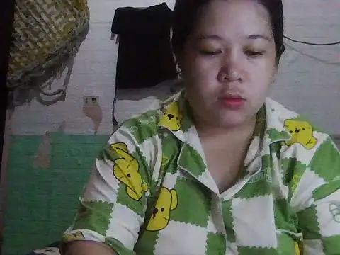 hotsexylyn online show from November 8, 2025, 5:44 am