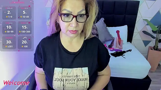 Snapshot of gisela27 chatting on October 24, 2025, 2:05 pm gisela27 online show from October 24, 2025, 2:05 pm