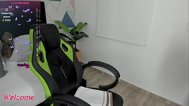 Snapshot of gisela27 chatting on November 7, 2025, 12:31 pm gisela27 online show from November 7, 2025, 12:31 pm