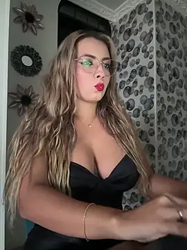 Snapshot of ValeriaHot69 chatting on March 11, 2025, 10:53 pm ValeriaHot69 online show from March 11, 2025, 10:53 pm