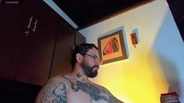 CamiloGray  online show from April 28, 2026, 1:59 pm