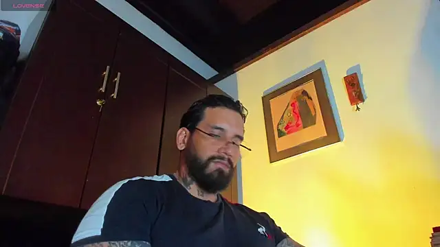 CamiloGray  online show from April 9, 2026, 3:29 pm