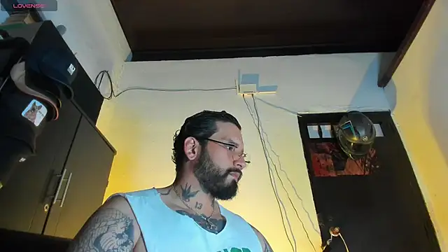 CamiloGray  online show from January 7, 2026, 2:22 pm