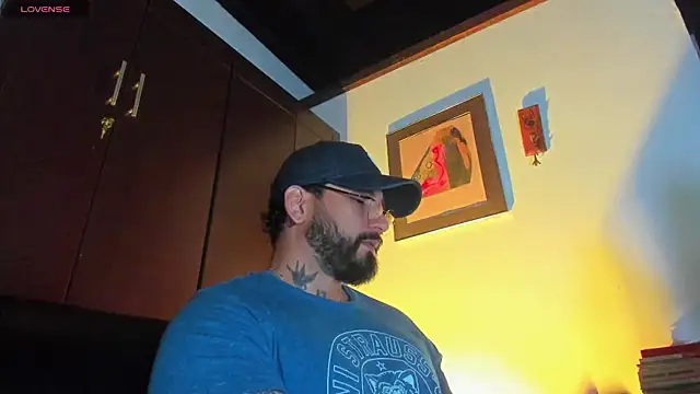 CamiloGray  online show from April 23, 2026, 1:46 pm