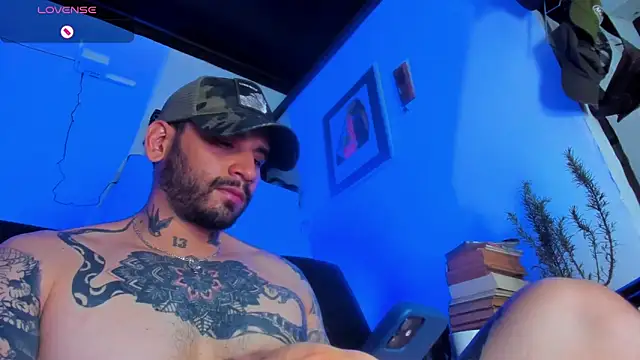 CamiloGray  online show from February 25, 2025, 1:10 pm