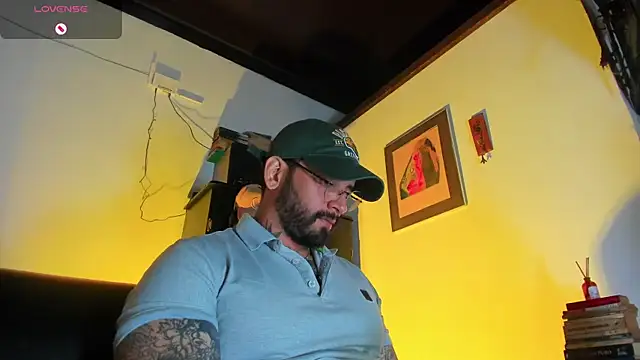 CamiloGray  online show from November 14, 2025, 1:59 pm