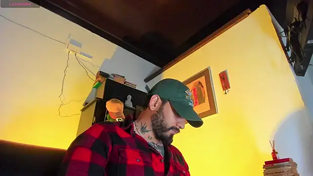 CamiloGray  online show from November 21, 2025, 2:27 pm