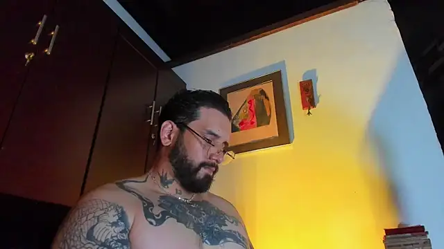Snapshot of CamiloGray_ chatting on June 9, 2026, 1:12 pm CamiloGray online show from June 9, 2026, 1:12 pm
