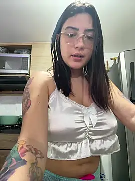Snapshot of cutesarah_ chatting on October 16, 2025, 9:56 pm cutesarah online show from October 16, 2025, 9:56 pm