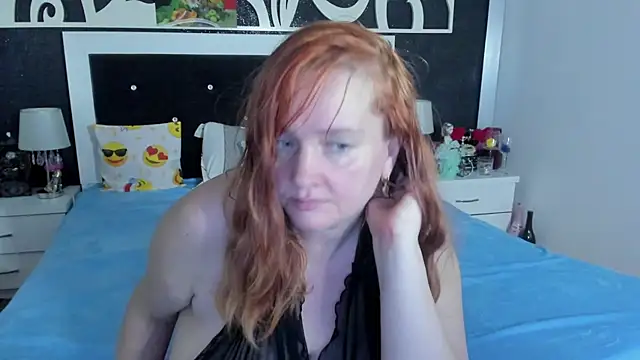 Snapshot of SinFulTitsDD chatting on March 15, 2025, 9:27 pm SinFulTitsDD online show from March 15, 2025, 9:27 pm