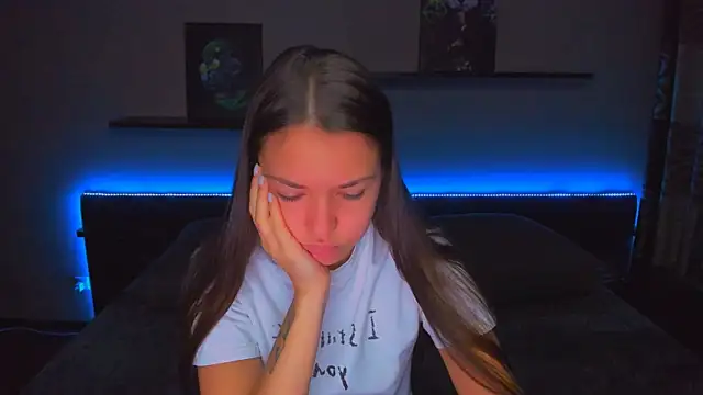 AlexaBarkley online show from November 7, 2025, 12:15 am