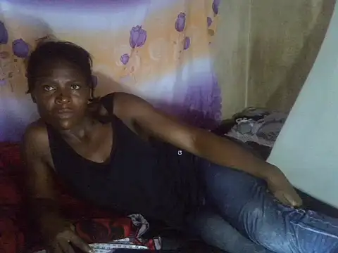 cute-shamza online show from April 17, 2026, 5:43 am