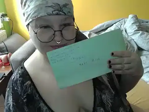 Snapshot of ThickBones chatting on February 3, 2025, 10:03 am ThickBones online show from February 3, 2025, 10:03 am