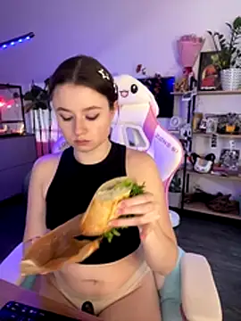 sweetest pie online show from November 16, 2025, 8:08 am