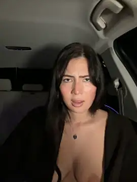 clairewntr online show from November 13, 2025, 9:51 pm