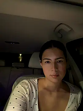 clairewntr online show from October 18, 2025, 7:16 pm