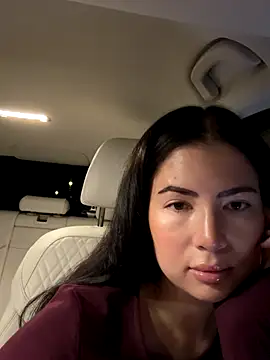 clairewntr online show from October 4, 2025, 3:52 am