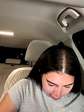 clairewntr online show from October 4, 2025, 6:53 pm