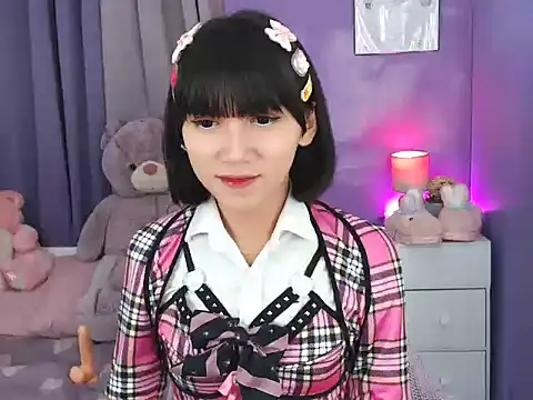 urlovelyfreya online show from November 15, 2025, 5:28 pm