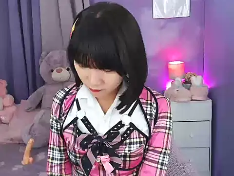 urlovelyfreya online show from November 13, 2025, 6:12 pm