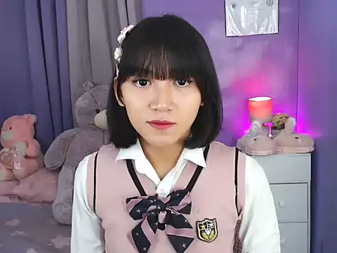 urlovelyfreya online show from November 24, 2025, 6:41 pm