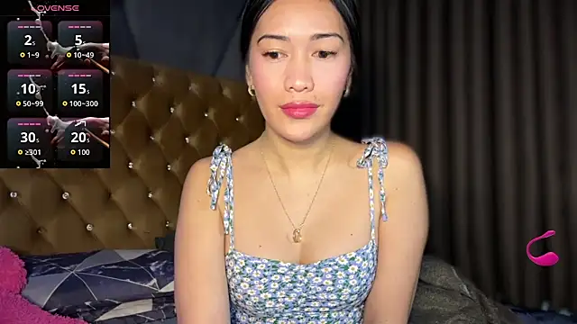 Jasmine Elcock online show from October 2, 2025, 3:48 pm