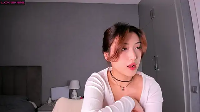Snapshot of jin__ray chatting on February 13, 2025, 1:48 pm jin ray online show from February 13, 2025, 1:48 pm