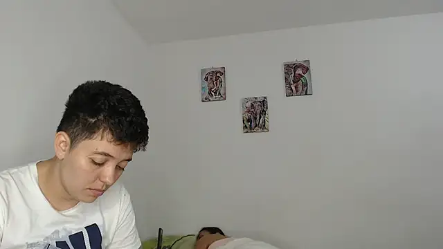 kathy luisa online show from December 1, 2025, 8:53 pm