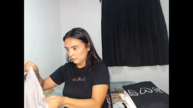 kathy luisa online show from April 13, 2026, 12:36 am