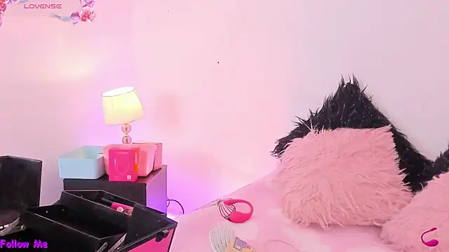 SophieRossi online show from November 20, 2025, 4:24 am