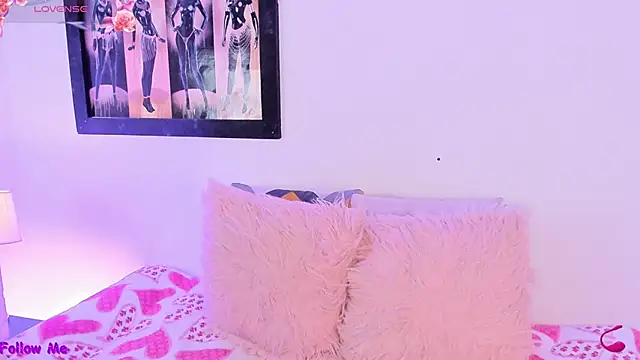 SophieRossi online show from September 14, 2025, 3:51 am