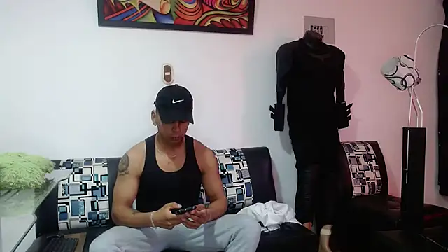 Snapshot of Black_hot266 chatting on September 22, 2025, 2:01 pm Black hot266 online show from September 22, 2025, 2:01 pm