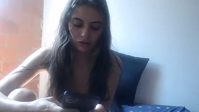 mariecam420 online show from February 18, 2025, 3:31 pm