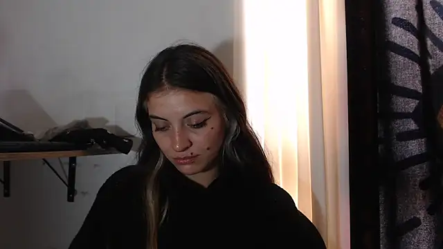 mariecam420 online show from February 12, 2025, 7:56 pm