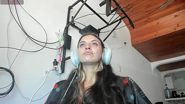 Snapshot of mariecam420 chatting on January 18, 2026, 3:59 pm mariecam420 online show from January 18, 2026, 3:59 pm