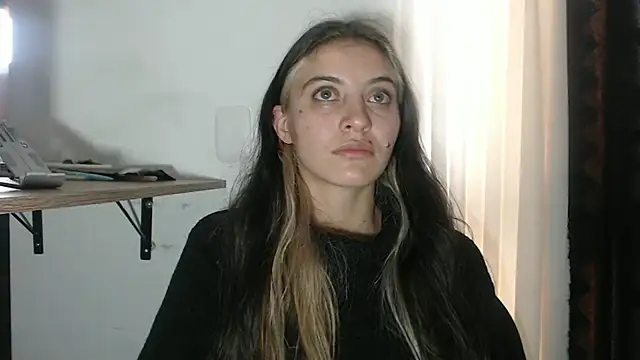 mariecam420 online show from February 15, 2025, 9:49 pm