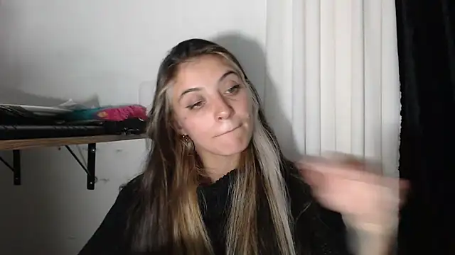 mariecam420 online show from February 12, 2025, 10:59 pm