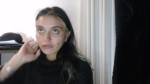 mariecam420 online show from February 14, 2025, 2:39 am