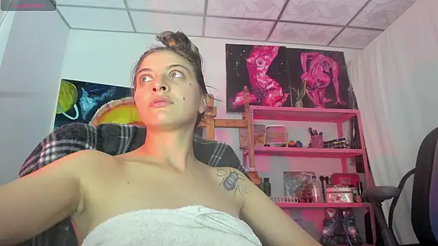 Snapshot of mariecam420 chatting on February 18, 2026, 10:17 pm mariecam420 online show from February 18, 2026, 10:17 pm