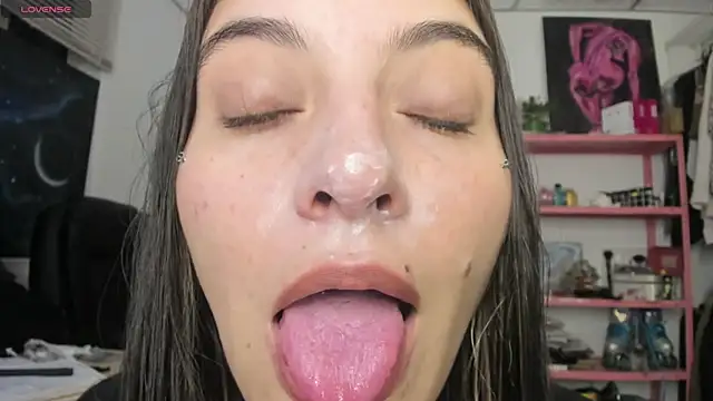 mariecam420 online show from March 29, 2026, 1:18 am