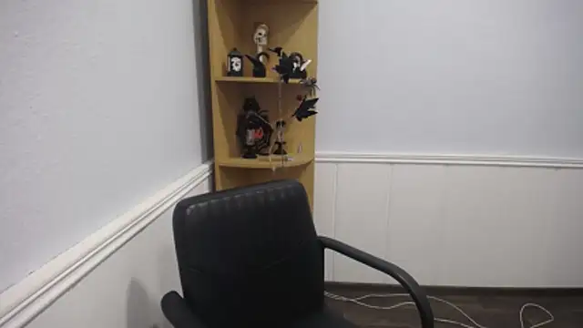 JosieJun  online show from December 15, 2025, 6:25 pm