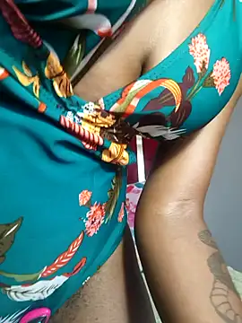 HoneyDropsX online show from October 10, 2025, 8:26 am