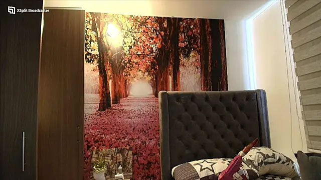 Snapshot of sofia23dirty chatting on October 9, 2025, 7:25 pm sofia23dirty online show from October 9, 2025, 7:25 pm